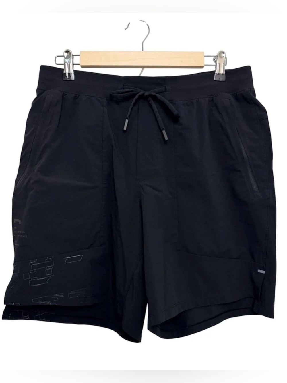 66. EUC Lululemon License to Train Short 7” Sz L